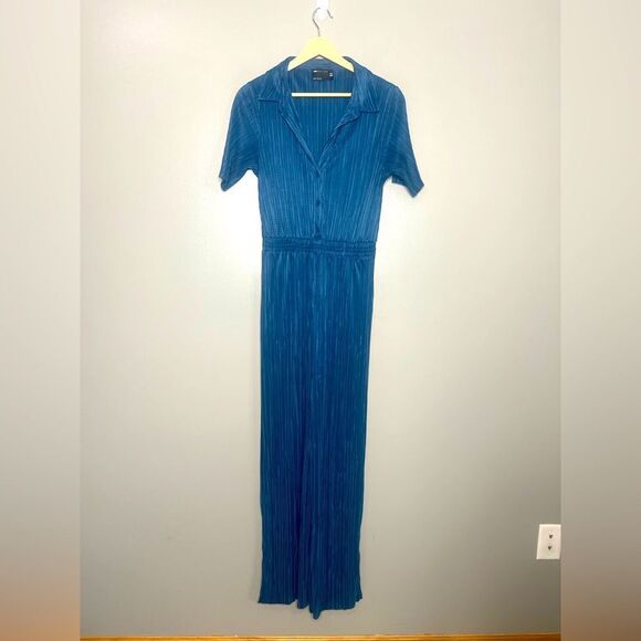 4/$25ASOS design collared plisse jumpsuit indigo size 6 pleated travel vaca - Picture 1 of 6
